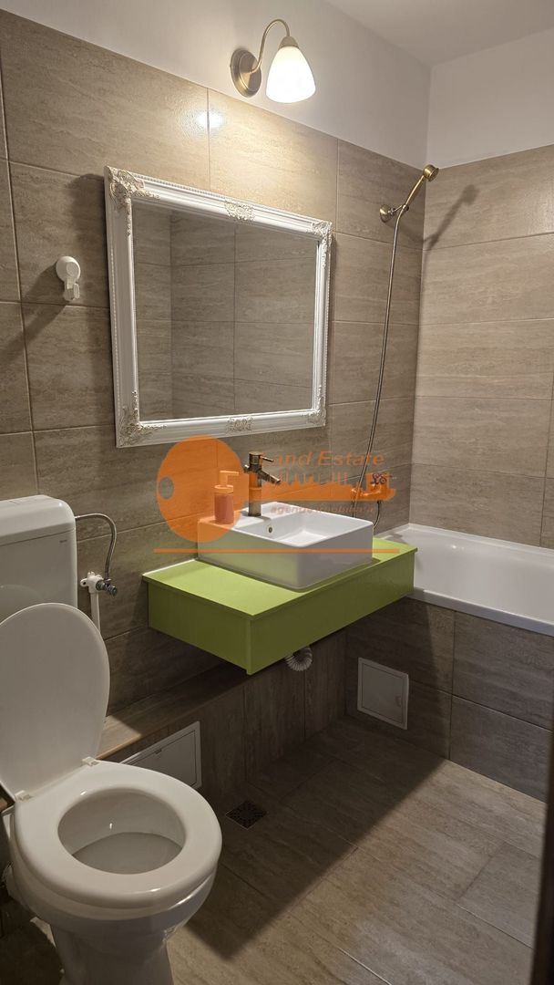 Apartament cu 4 camere in zona Lacul Tei - Bloc Reabilitat - Poză 2