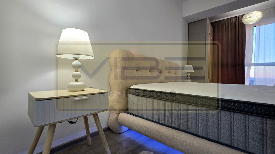 Copou- 3 camere 2 bai- decomandat- modern- parcare subterana - Poză 17