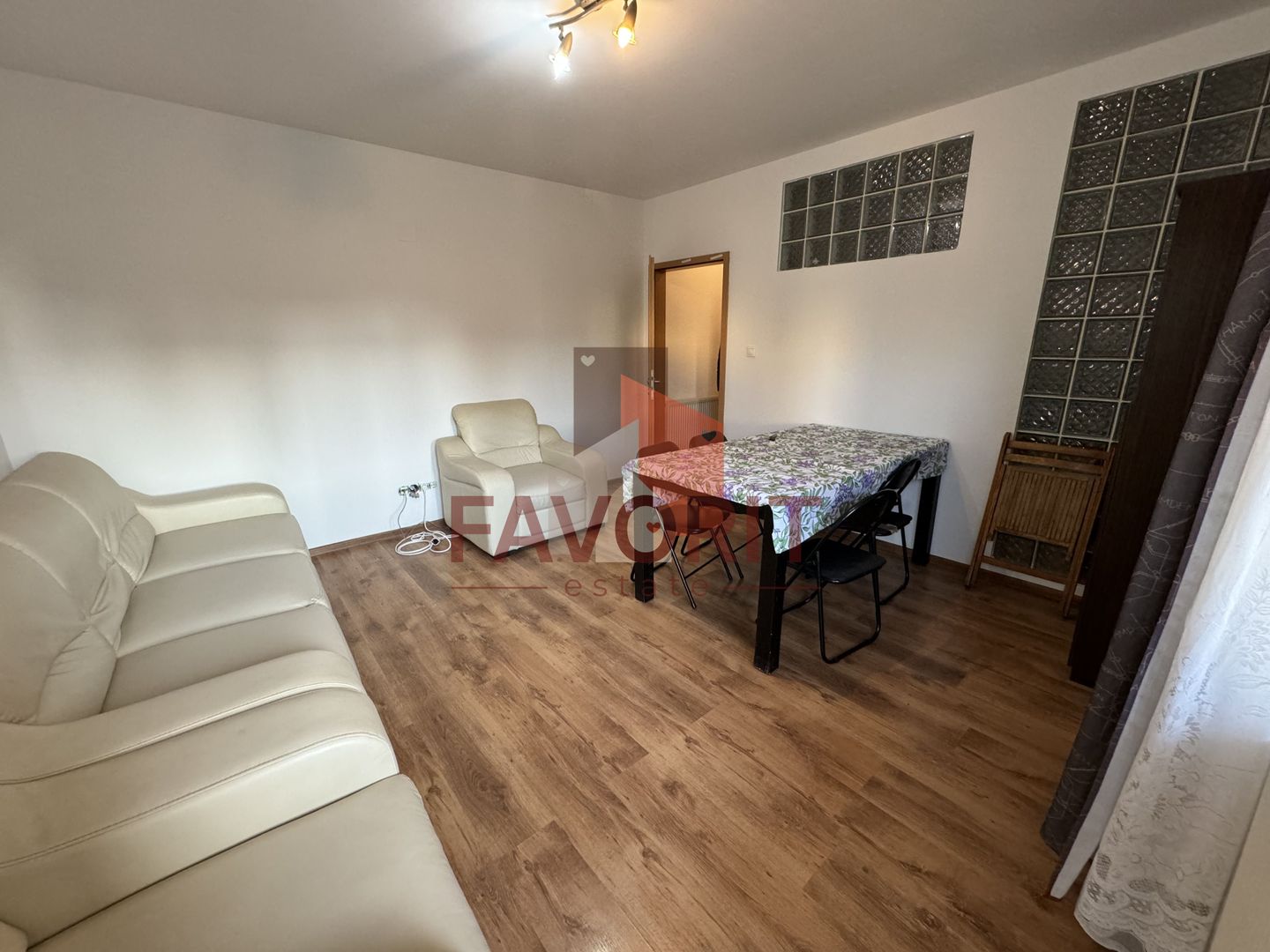 Bloc nou | Disponibil imediat | Boxa in CF | Pozitie excelenta | - Poză 3