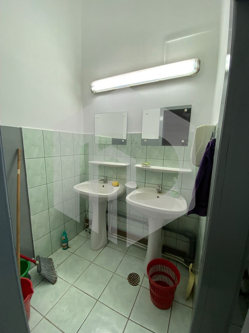 Spatiu comercial de inchiriat- 70 mp- Vasile Aaron- 2 intrari - Poză 6