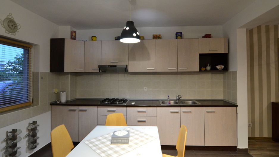 Casa insiruita zona Pipera complex rezidential AZUR - Poză 7