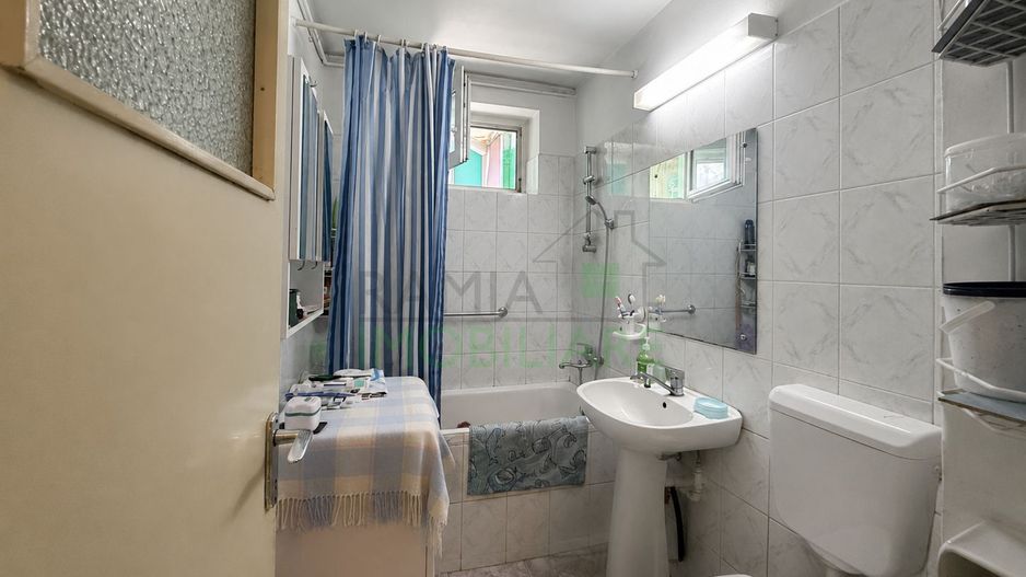 Apartament 3 camere, Centrul Civic , Orientare însorita - Poză 4
