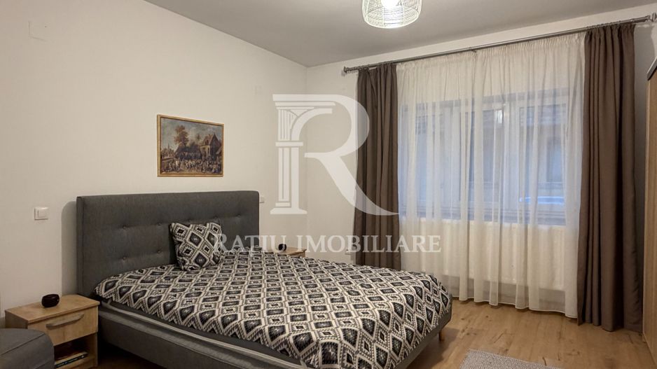 CASĂ CU 2 CAMERE | CURTE PROPRIE | CENTRAL ORADEA - Poză 4
