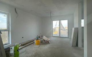 Duplex despartit prin camera tehnica- 5 camere- Mosnita Noua - Poză 3