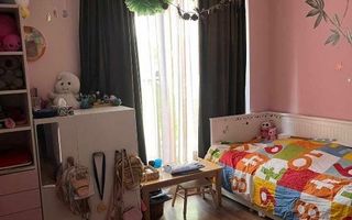 Unic! Apartament 5 camera si curte de 210 mp, central - Poză 4