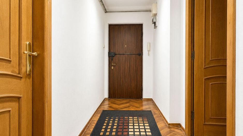 Apartament 2 camere de închiriat – Strada Smârdan, Centrul Vechi - Poză 1