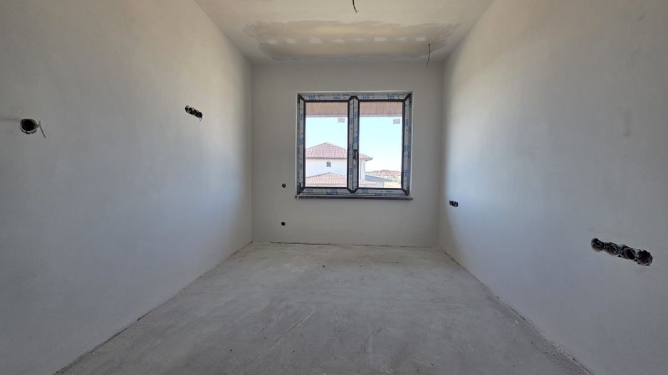 Casa in regim P+1ER de vanzare in Baltoesti - Poză 20