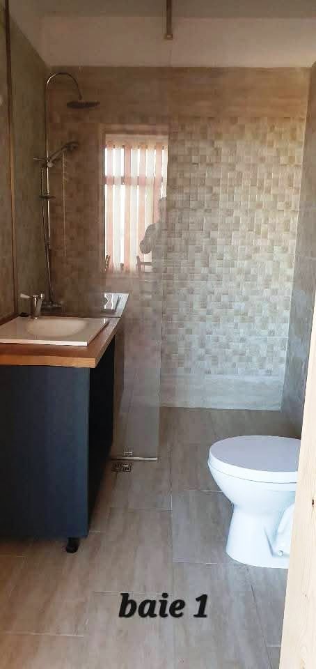 Casa cu suprafata de 140mp si teren 542mp,centrul localitatii Cristian - Poză 6