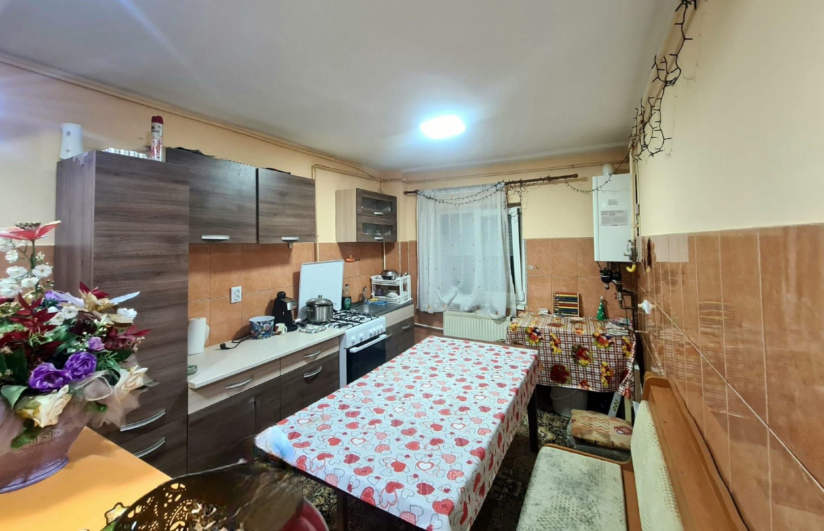 Apartament spatios cu 4 camere, 2 balcoane – Marghita, zona Penny - Poză 1