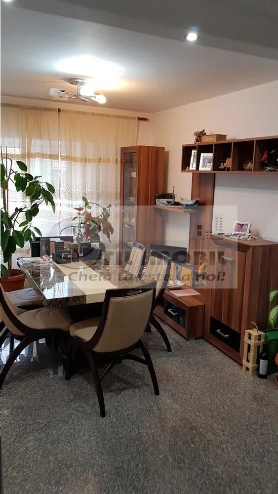 Apartament 4 camere semidecomandat 97mp Zona Frumoasa - Poză 1