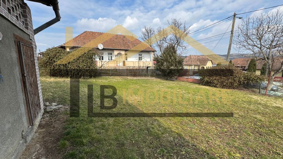 Casa individuala, 1192 mp teren, Zona Voiniceni - Poză 2