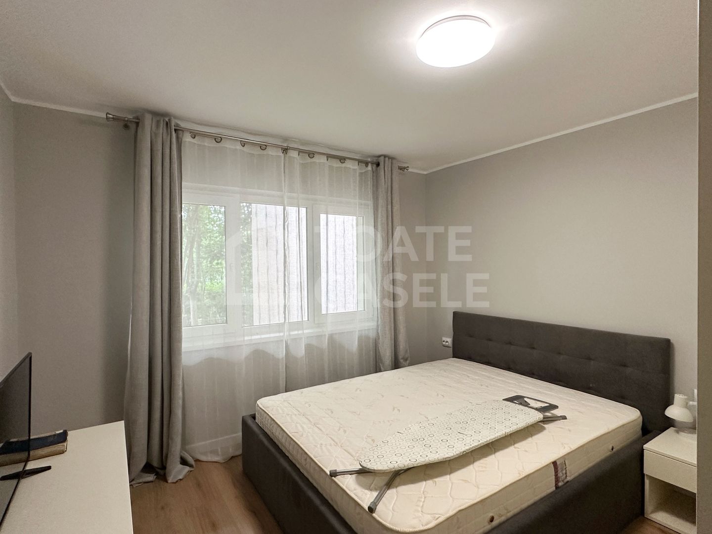 Apartament 2 camere, decomandat, zona Între Lacuri - Poză 4