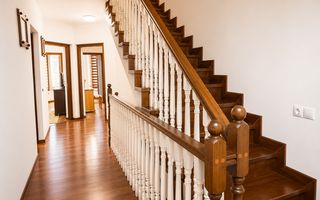 Casa / Vila cu 7 camere de vanzare in Ovidiu Sud Constanta - Poză 8