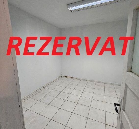 Vanzare Boxa demisol, Bvd. Republicii - Poză 2