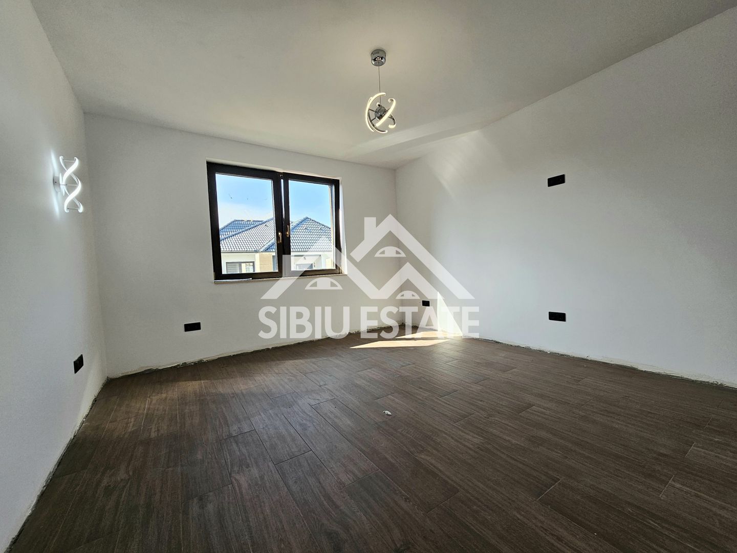 Casa noua 4 dormitoare Sibiu Sura Mica - Poză 11