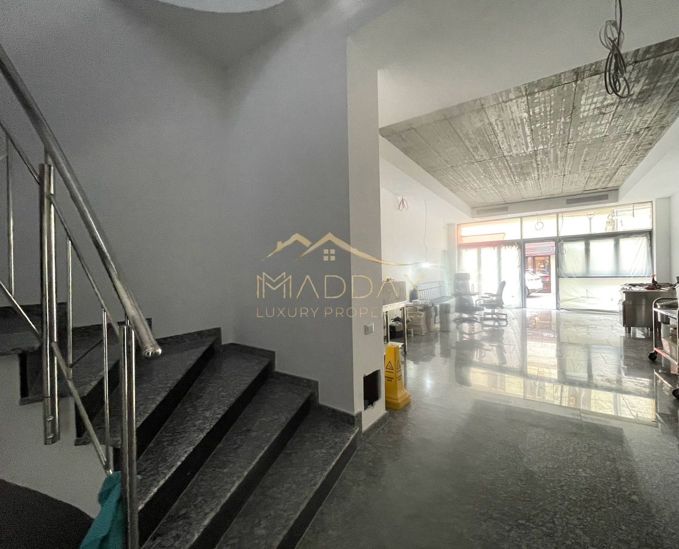 Spatiu comercial***300 mp***Cladire noua// Centrul Istoric - Poză 15