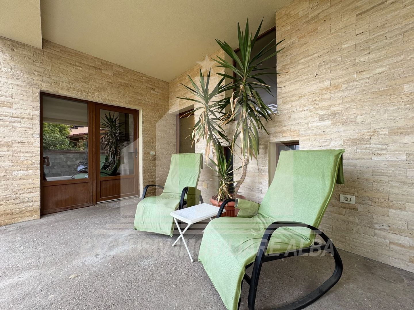 Casa individuala | Pensiune | 560 mp | 1450 mp teren | Cetate - Poză 13