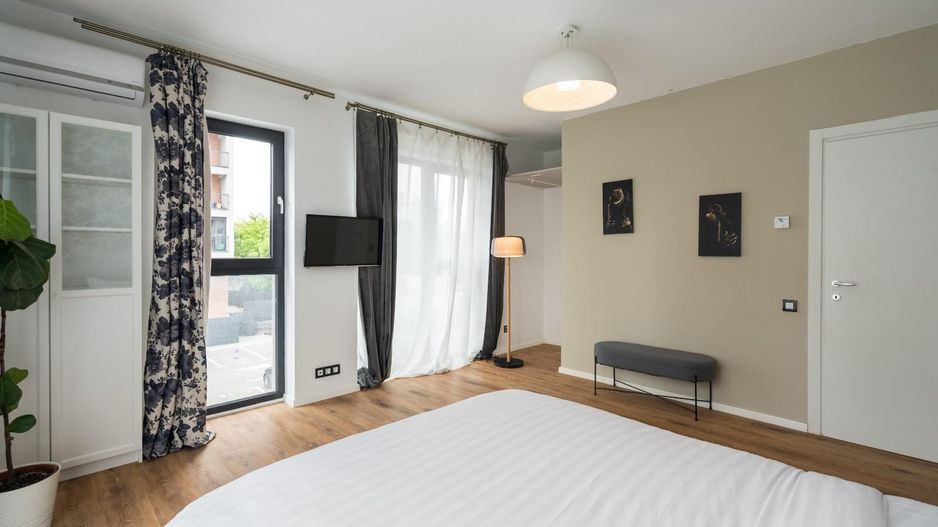 Inchiriere apartament 3 camere | Sisesti - Poză 18