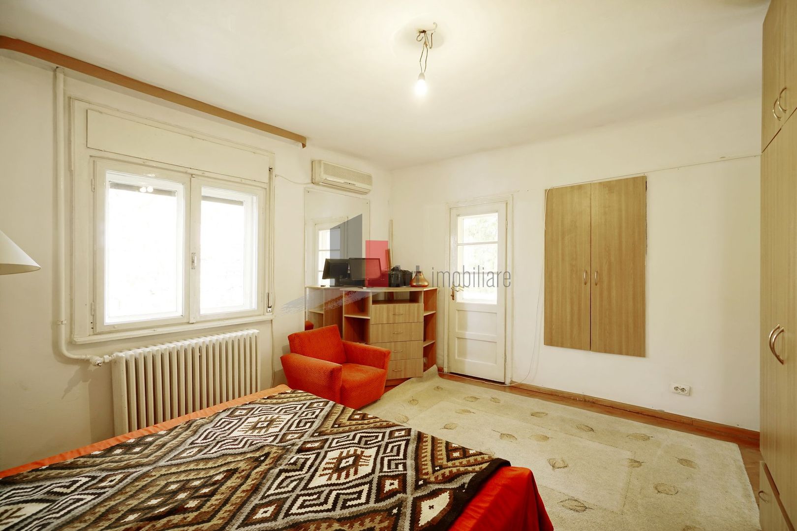 Proprietatea "ARCHA" , Vatra Luminoasa, JUMATATE DE VILA, intrare separata - Poză 9