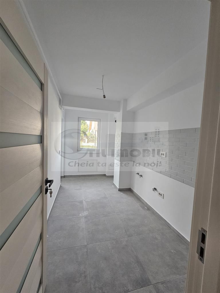 Apartament 2 camere – Etaj 1, balcon închis – Str. Soarelui, Păcurari - Poză 5