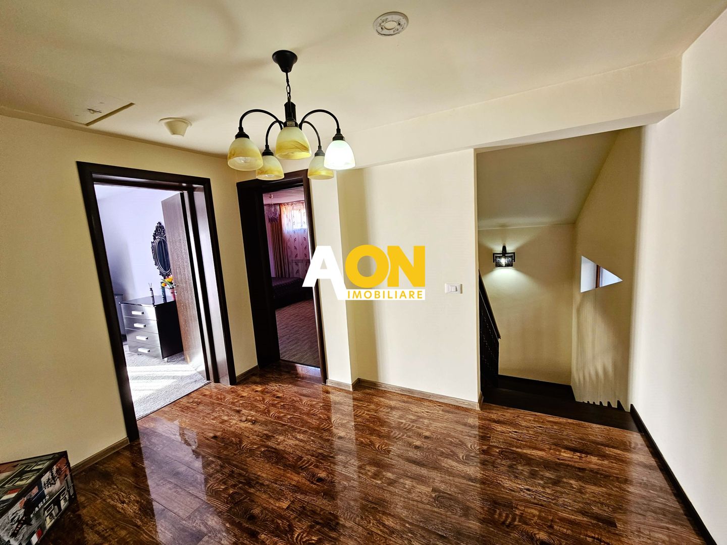 Casa 6 camere, mobilata, utilata, 1700 mp teren, langa padure - Poză 17