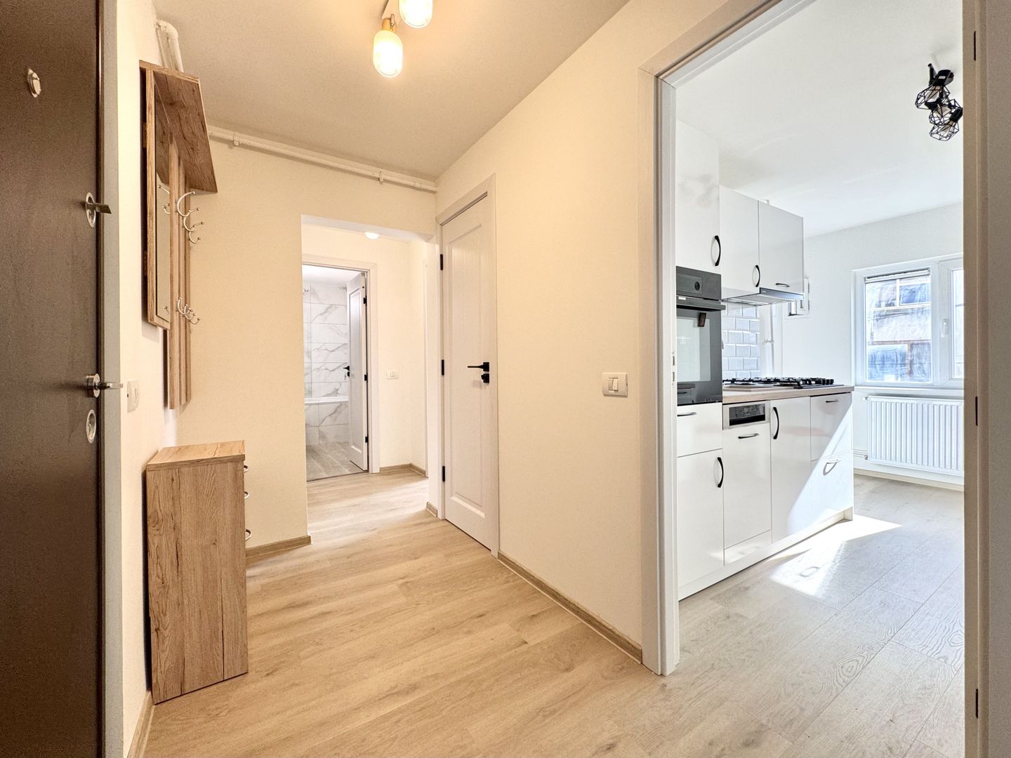 Apartament 2 camere Bucovina – decomandat, zonă excelentă - Poză 17