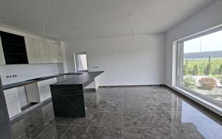 Casa premium cu teren 815 mp terasa balcon si garaj zona Selimbar - Poză 12