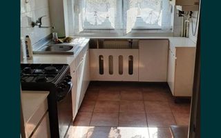 De vânzare apartament cu 2 camere central - Poză 4