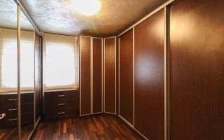 Casa deosebita cu teren de 900mp in cartierul Faget - Poză 14