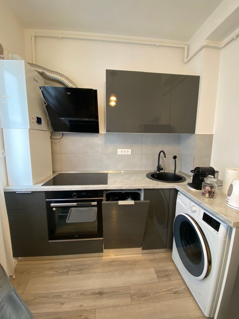 Garsonieră LUX POLITEHNICA MOBILATĂ ȘI UTILATĂ-BALCON-LOC DE PARCARE - Poză 9