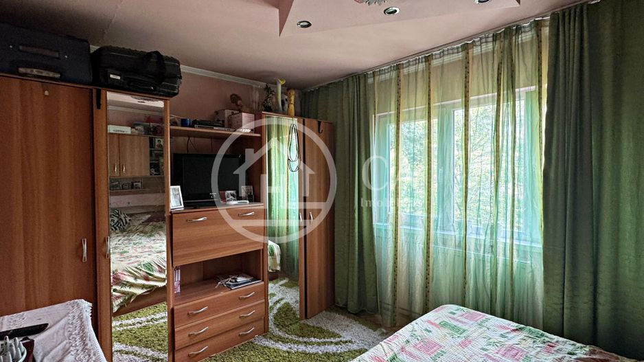 Apartament de vânzare tip Q cu 4 camere în zona Nufărul, Oradea - Poză 7