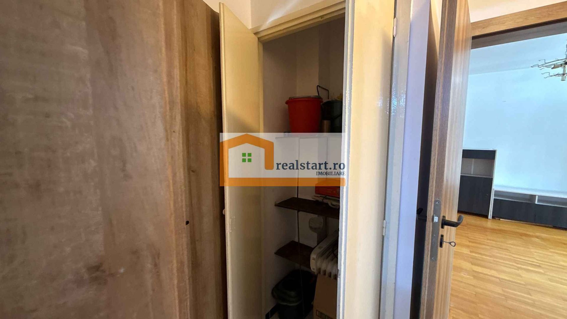 Parter Inalt, langa Mall Park Lake, Metrou Dristor, Piata, Centrala termica, - Poză 19