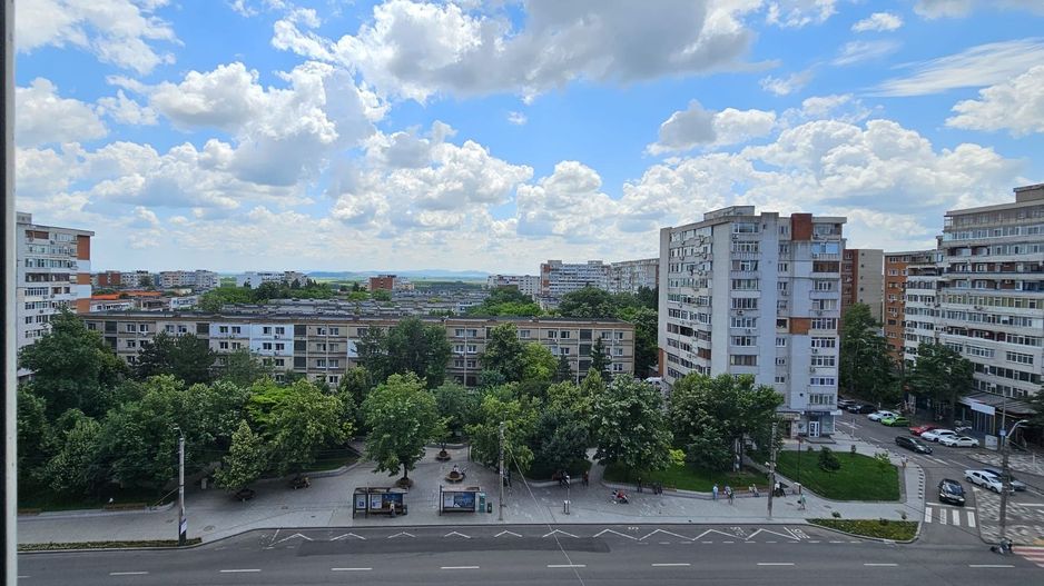 Apartament 2 camere decomandat de vânzare – Mazepa – 57 mp - Poză 1