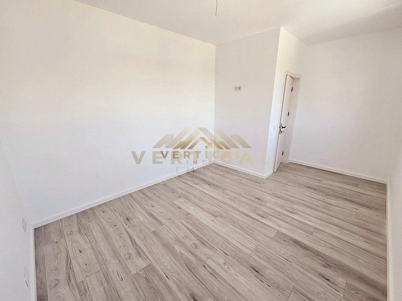 De vanzare casa 4 camere in comuna Berceni - Poză 17