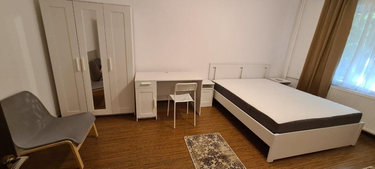 GARSONIERA PIATA SUDULUI, BUCATARIE INCHISA, MOBILAT/UTILAT MODERN - Poză 2