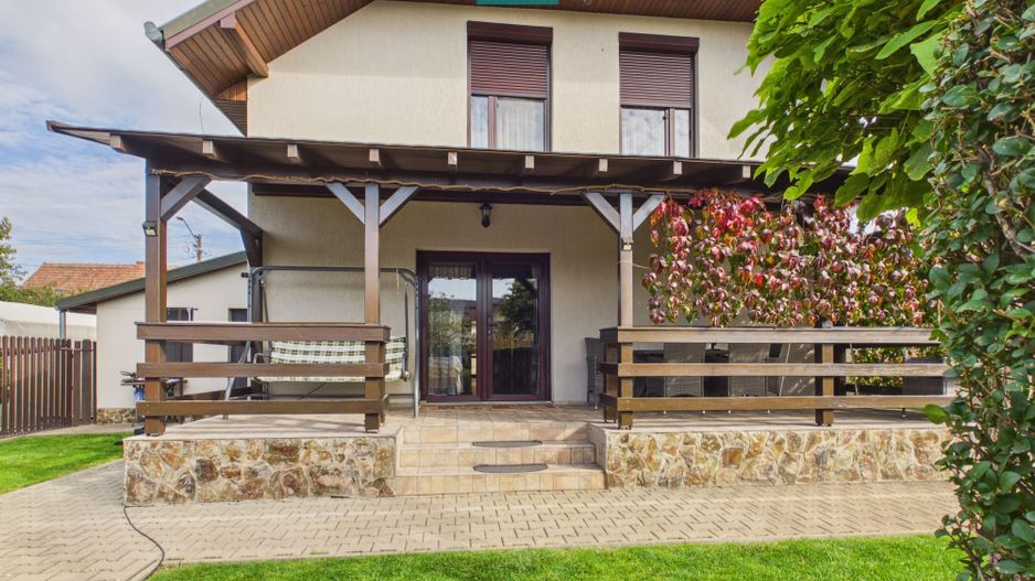 Casă cu 5 camere de vânzare în Curtici – spațiu, - Poză 17