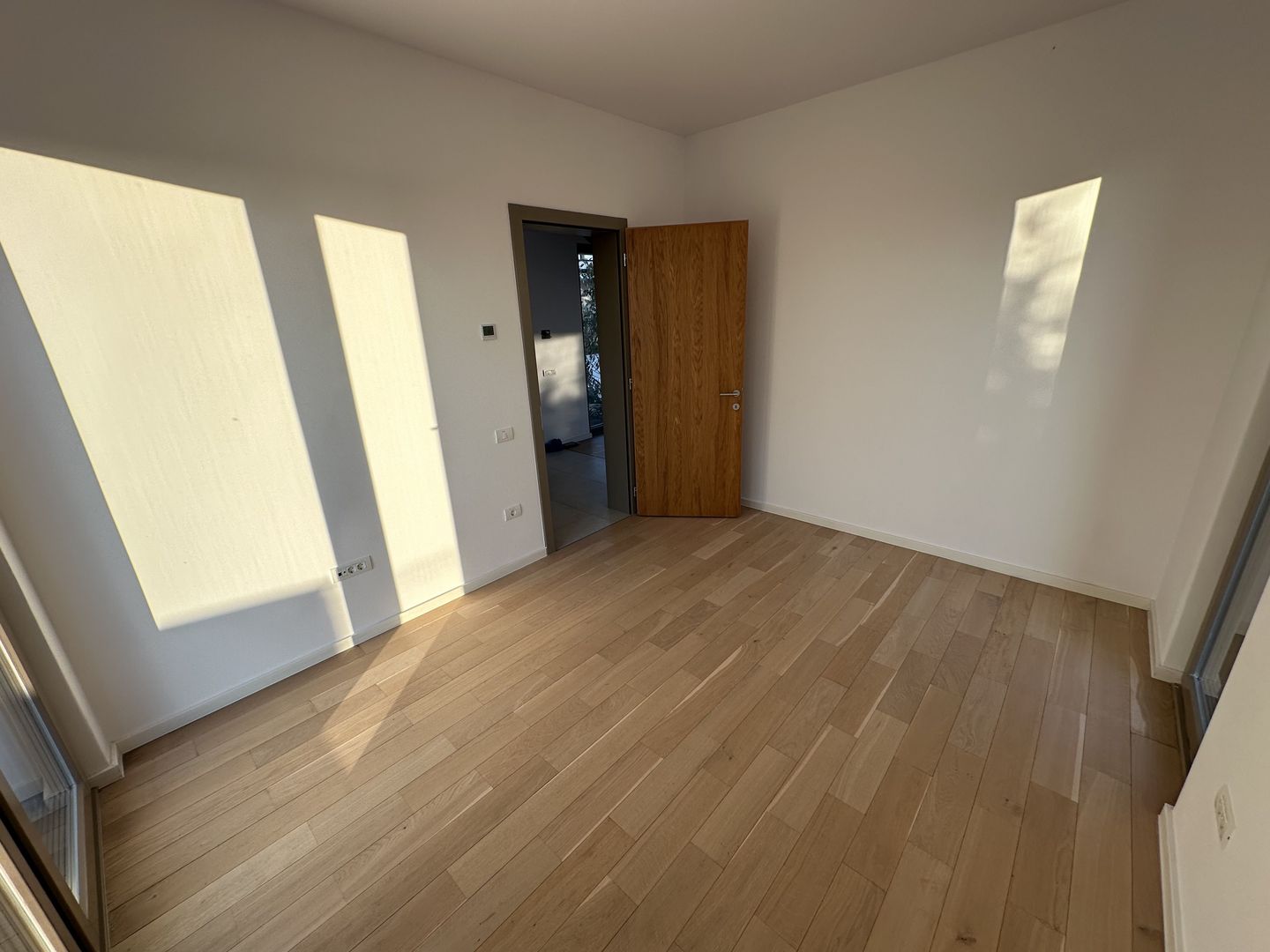 Casa cu 5 camere - Dumbarvita - Poză 13