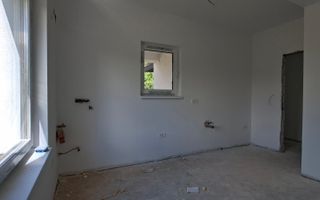 Duplex cu 5 camere cu regim de inaltime  P+E+M - Poză 5