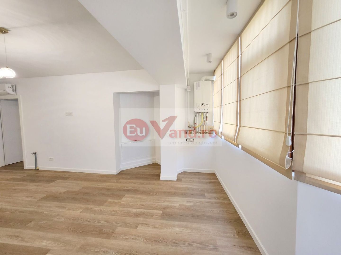 De vanzare apart. 3 camere Faleza , vedere Dunare, 78 mp, renovat premium - Poză 18