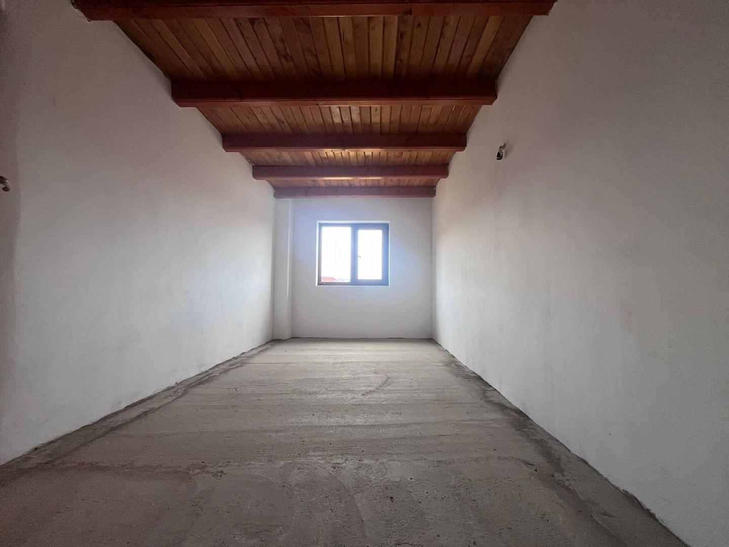 Vanzare casă spațioasă cu teren generos în Cândești Vale–jud Dambovita - Poză 5