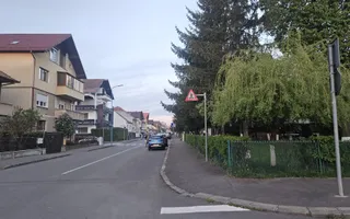 Ideal pentru student! Garsonieră în vilă, la 10 minute de Universitate - Poză 12