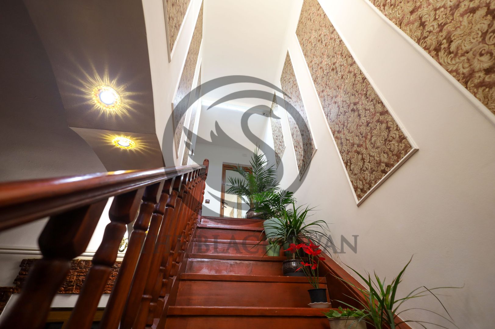 Casa 6 camere de vanzare | Salon Infrumusetare | Ploiesti, COMISION 0% - Poză 21