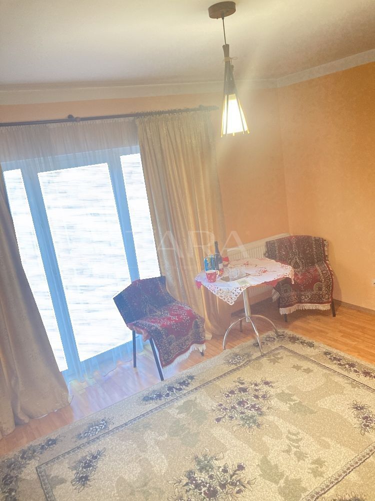 Apartament in zonă liniștită, aproape de stația de autobuz! - Poză 2