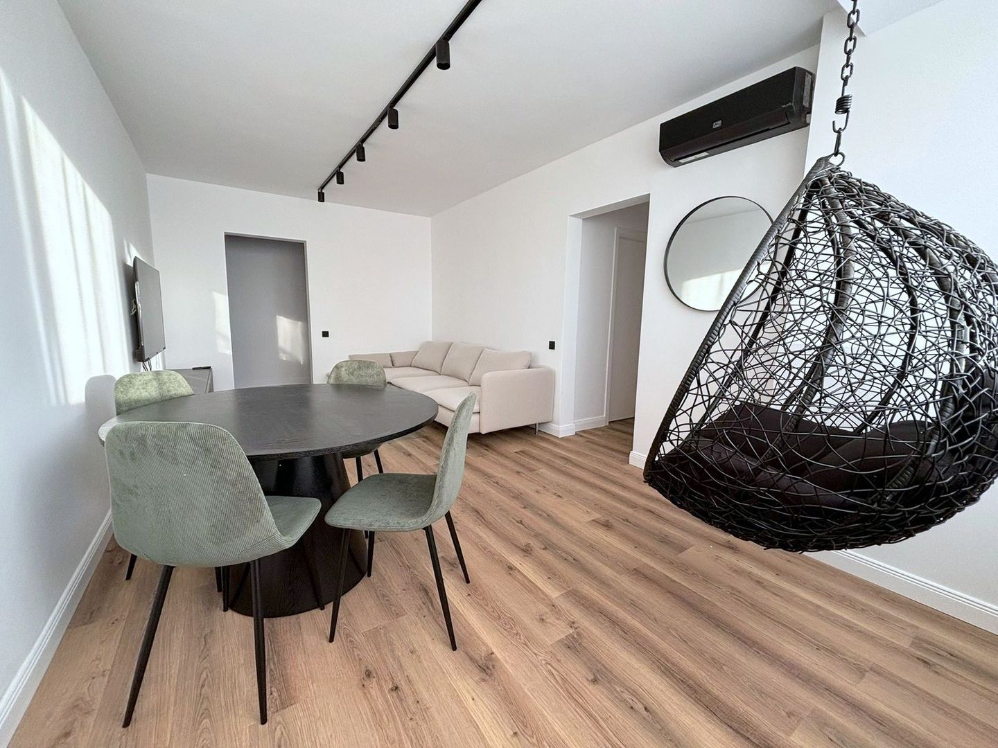 3 camere renovat complet langa Parc Floreasca-Beller - Poză 4