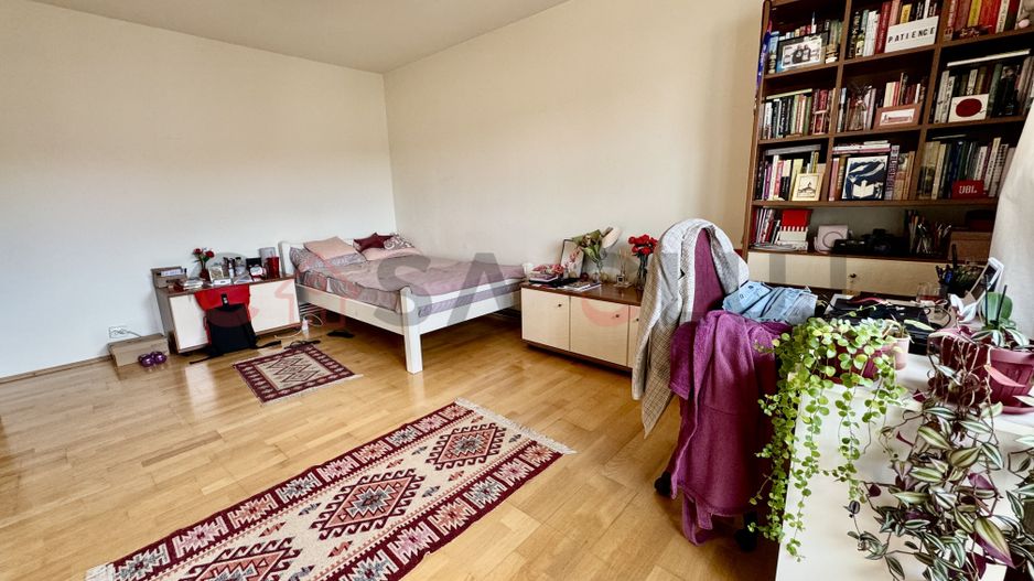 Apartament cu 3 camere, zona Big Belly / Platinia ! - Poză 3