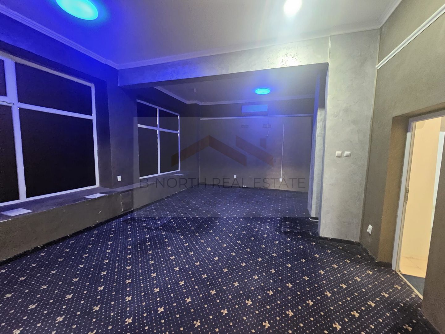 Spațiu comercial 110 mp, parter, vitrină, vizibilitate DN1, Otopeni - Poză 4