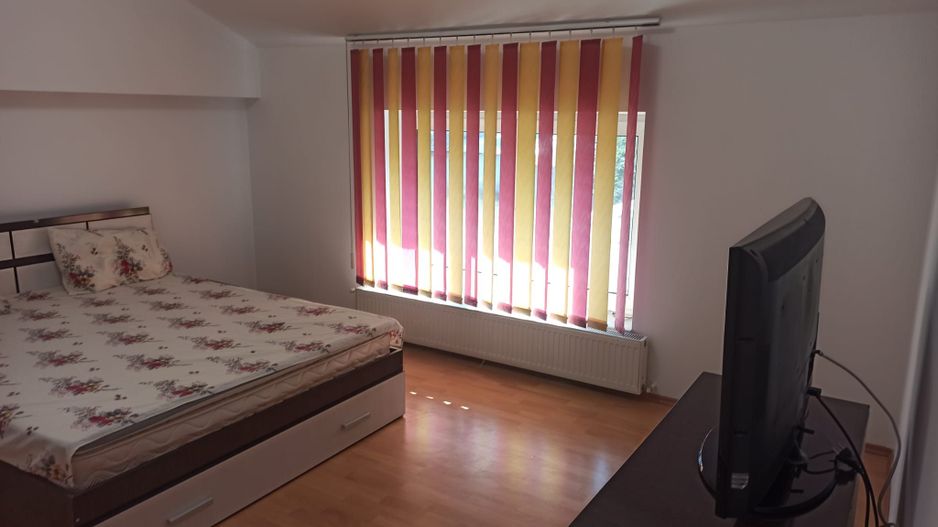 Casa 5 camere, 250 mp teren liber, adiacent șoseaua Leordeni - Poză 22