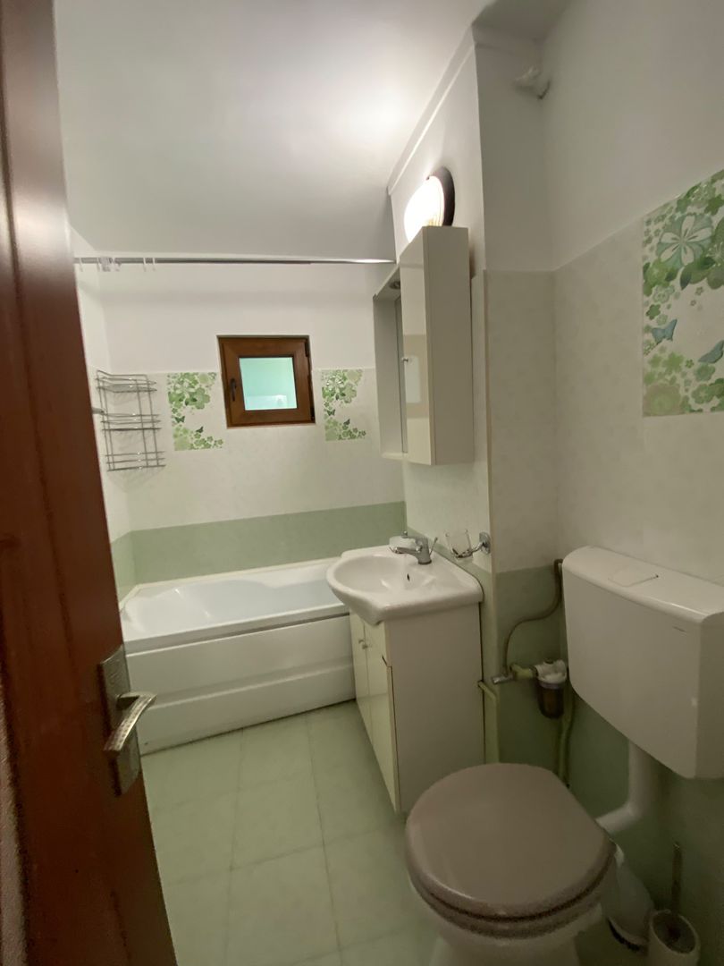 Apartament 4 camere NEMOBILAT, la PARTER, pretabil birouri - Poză 10