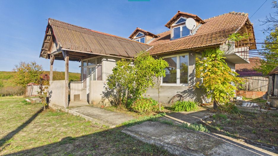Casă în Șumugiu, teren 2.610 mp - Poză 3