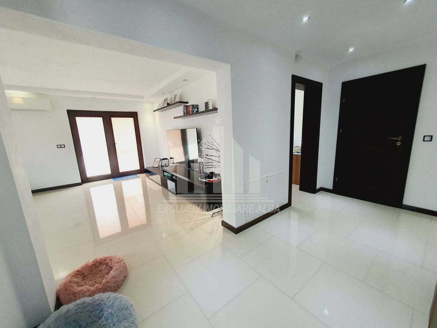 Casa individuala de vanzare, Ultrafinisata - Poză 3